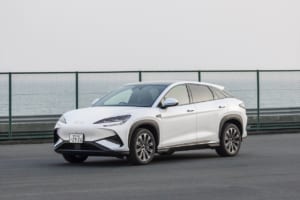 BYDのBEV第4弾はエレガントな外観が特徴のクロスオーバーSUV「シーライオン7」