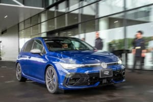 333馬力のVW新型「ゴルフR」を「ポルシェ・エクスペリエンスセンター東京」で体感！ 約100組が参加した「スリリングR」とは