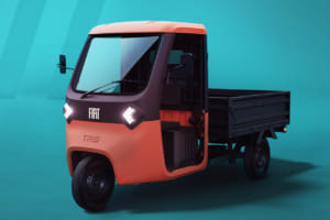 フィアットからレトロ可愛い3輪EV「トリス」が登場！ 現代版「ベスパカー」はアフリカ・中東で商用車として展開