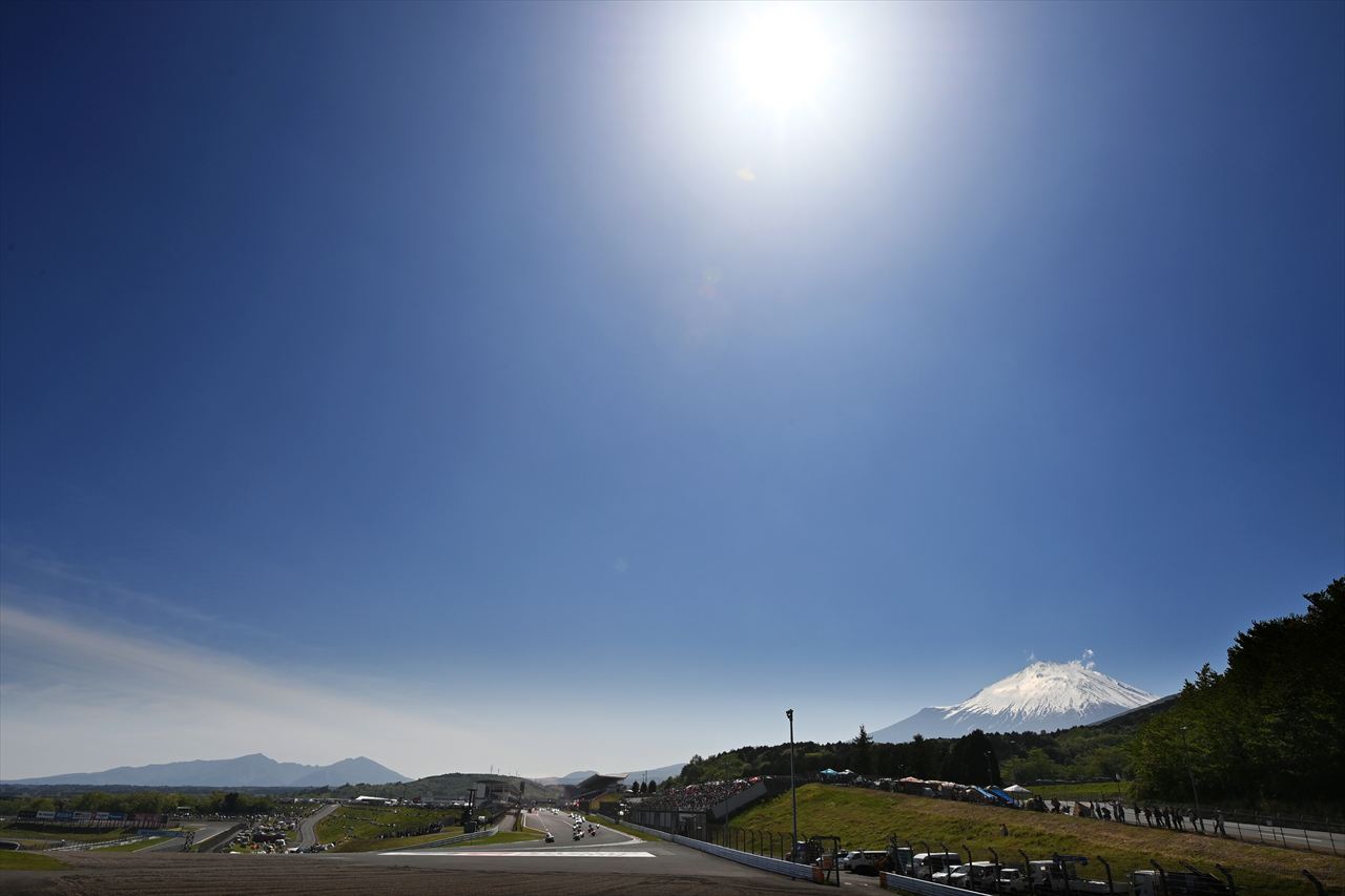 スーパーGT　2025　富士　GT300