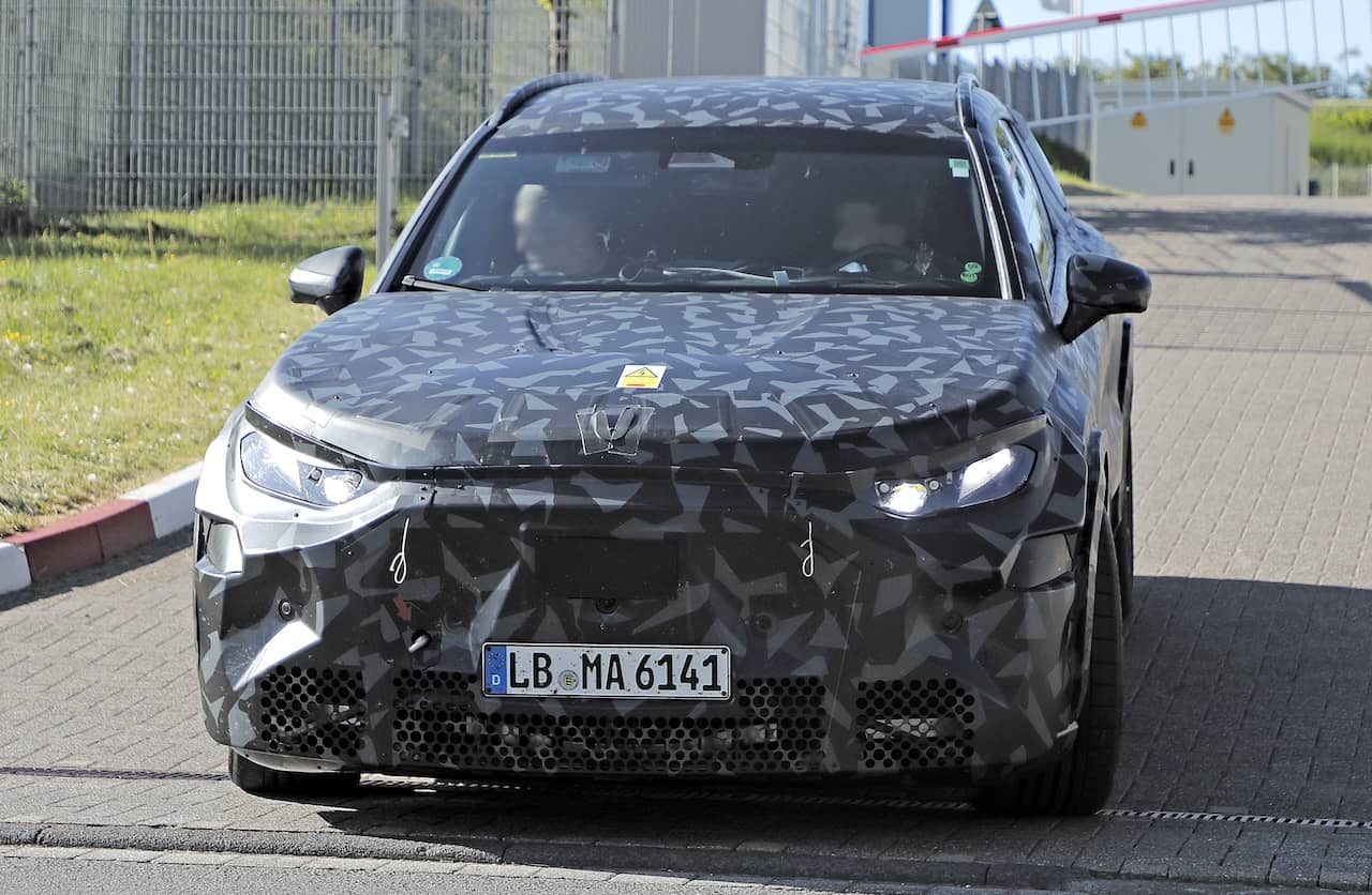 【スクープ】メルセデスAMG初の独自開発スーパーSUVとなる「GT SUV」は1000馬力オーバーか!?