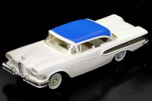 amt製1/25スケール・プロモーショナルモデル「1958エドセル・ペーサー・ハードトップ」