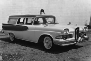 1958年型エドセル・ヴィレジャー救急車