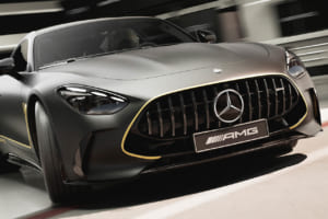 ブラピ主演の映画『F1／エフワン』公開記念！ 世界52台限定の「AMG GT63」、その衝撃的な中身とは