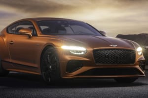 なぜベントレーは選ばれ続けるのか？ 新型「コンチネンタルGT」の「ベストインテリア賞」受賞で証明された、100年の伝統と揺るぎない美学