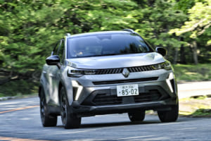 【乗り比べ】新型ルノー「キャプチャー」、スポーティな「マイルドハイブリッド」と洗練の「E-TECH」。あなたならどちらを選ぶ？