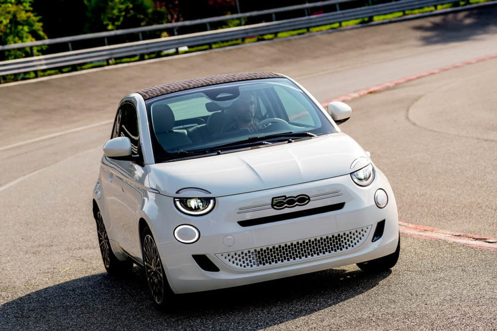 フィアット 500ハイブリッド