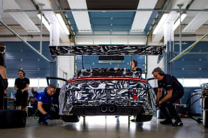 ポルシェが開発中の992.2世代911カップカー