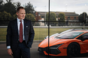 ランボルギーニのチーフデザイナー、ミッチャ・ボルカート氏