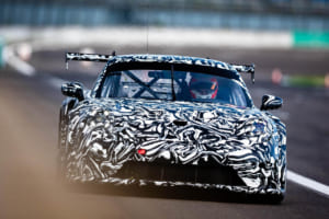 ポルシェが開発中の992.2世代911カップカー