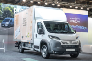 フィアット・デュカト・カーゴボックスBEV。IAAトランスポーテーション2024にて