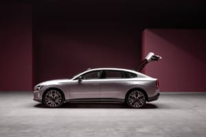 ボルボの新型フラッグシップBEV「ES90」。