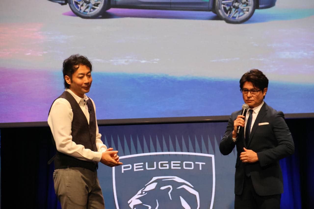 新型プジョー3008