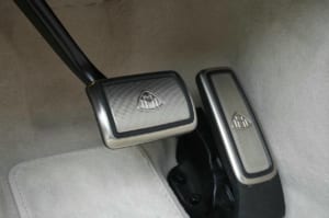 Mercedes-Maybach GLS 600 ペダル(X167)〔Mercedes-Benz〕