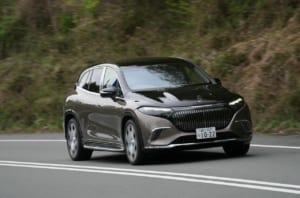 Mercedes-Maybach EQS 680 SUV 走行(X296)〔Mercedes-Benz〕