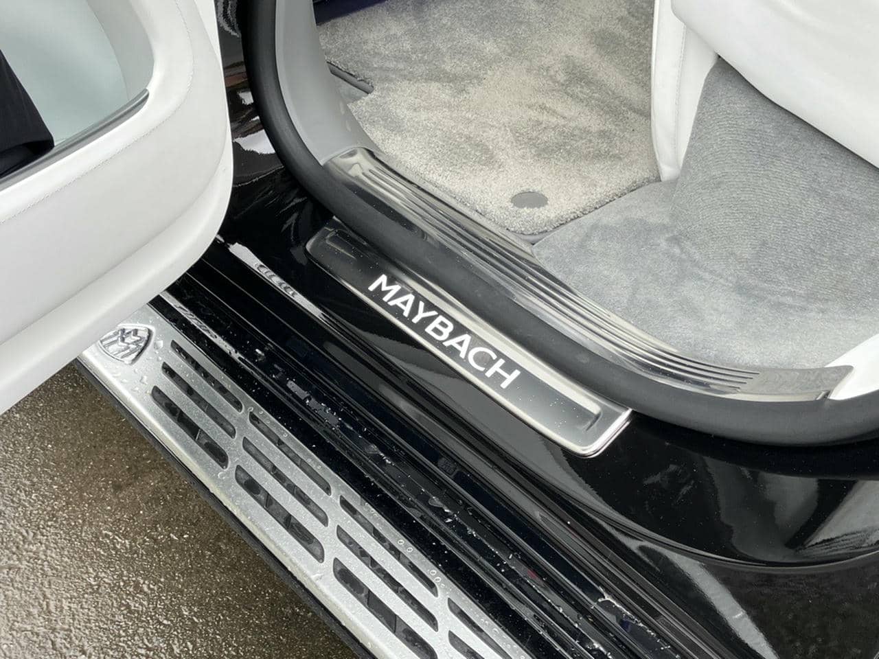 Mercedes-Maybach EQS 680 SUV ランニングボード（X296）