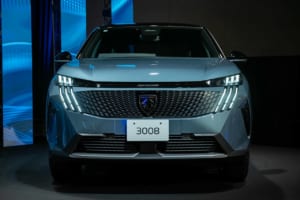【8年ぶりの大変革】新型プジョー「3008」、ついに登場。近未来ファストバックSUVへと生まれ変わった全て