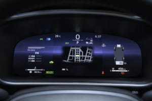 トヨタ・カローラ クロス：12.3インチTFTカラーマルチインフォメーションディスプレイは、好みに合わせて表示をカスタマイズ可能。