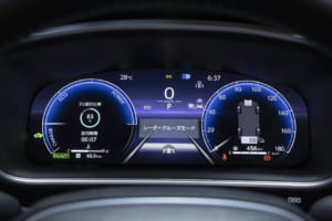 トヨタ・カローラ クロス：12.3インチTFTカラーマルチインフォメーションディスプレイは、好みに合わせて表示をカスタマイズ可能。