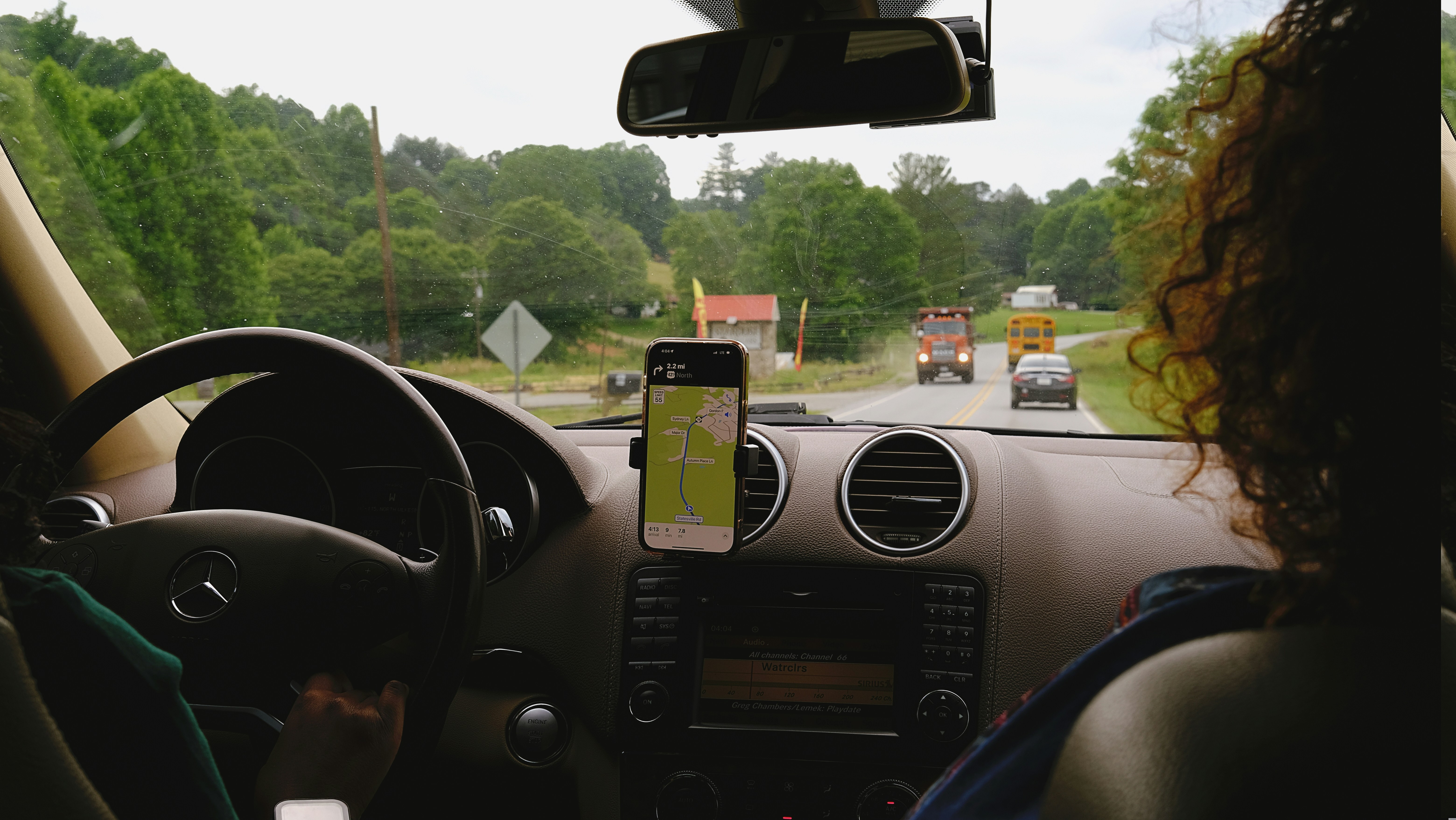 車載スマホホルダーの