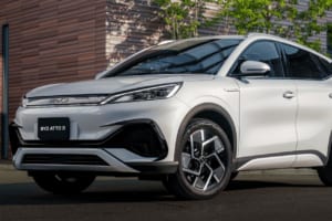 【3周年記念】今しか手に入らない特別な“黒”でクールに装う！ BYD「ATTO3」に50台限定の「ブラックスタイル」登場