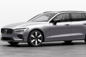 ボルボ「V60／V60クロスカントリー」が最新仕様に。新安全機能と次世代インフォテインメントで熟成の域へ