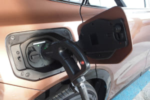 トヨタ・クラウンエステート RS（PHEV）