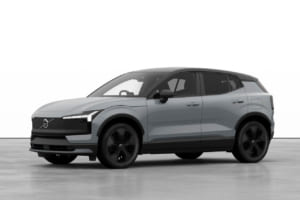 ボルボ EX30 Cross Country：アウトドアやアドベンチャーを楽しむ方に向けたモデル。