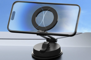 今こそ「スマホが“ピタッ”と動かない」車載ホルダーという選択を。Philips製が限定セール中【LE VOLANT注目アイテム】