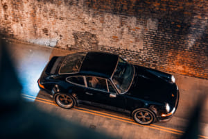 セオン・デザイン（Theon Design）が手掛けたタイプ964 ポルシェ911のレストモッド