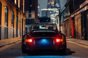 セオン・デザイン（Theon Design）が手掛けたタイプ964 ポルシェ911のレストモッド