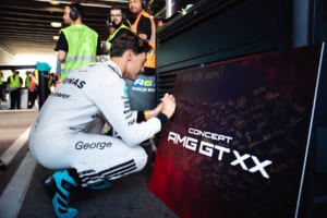 メルセデスAMG コンセプトAMG GT XXがイタリア・ナルドサーキットでEVによる長距離走行の記録を樹立