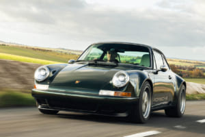 セオン・デザイン（Theon Design）が手掛けたタイプ964 ポルシェ911のレストモッド