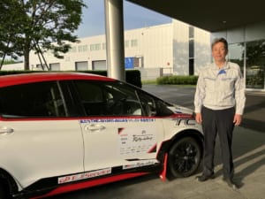 GRヤリスと林田 領域長