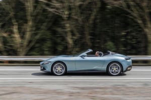 フェラーリローマスパイダー