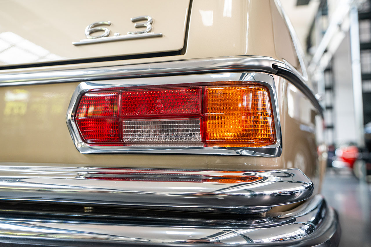 Sクラス」の原点、誕生60年。メルセデス・ベンツ「W108/109」は、なぜ 