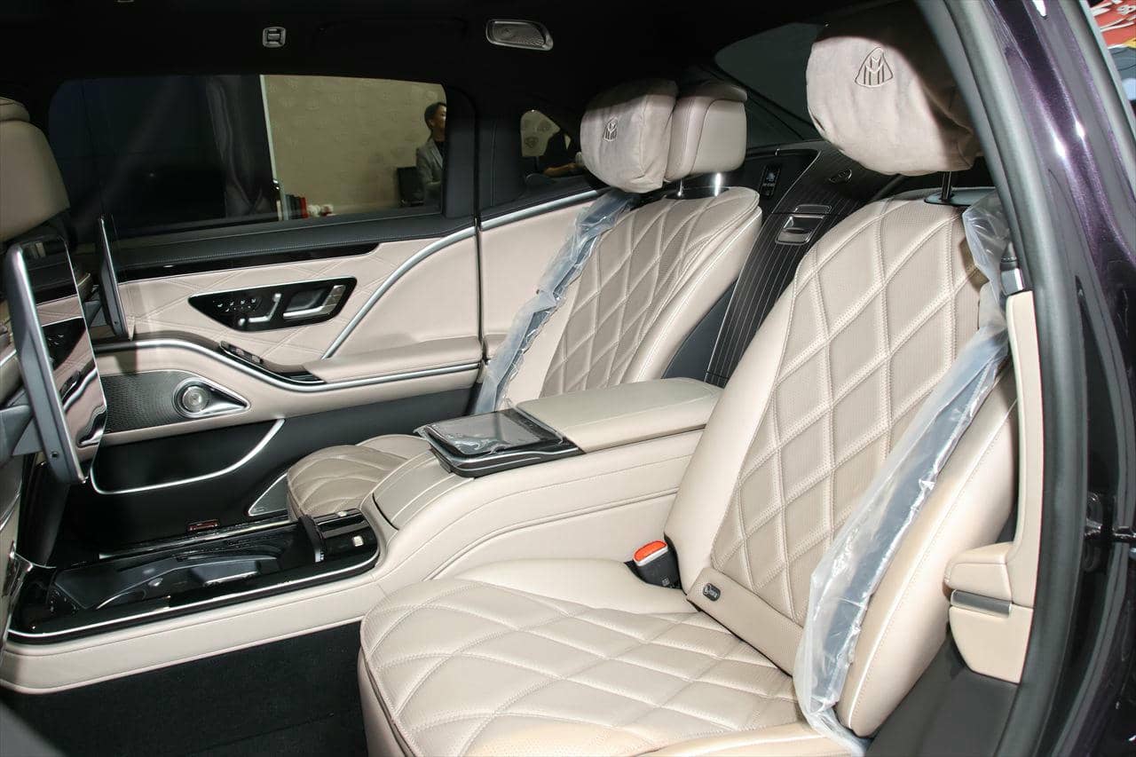 メルセデス・マイバッハ S680 エディション ノーザン ライツ