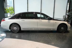 メルセデス・マイバッハ S680 エディション ノーザン ライツ