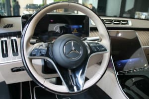 メルセデス・マイバッハ S680 エディション ノーザン ライツ