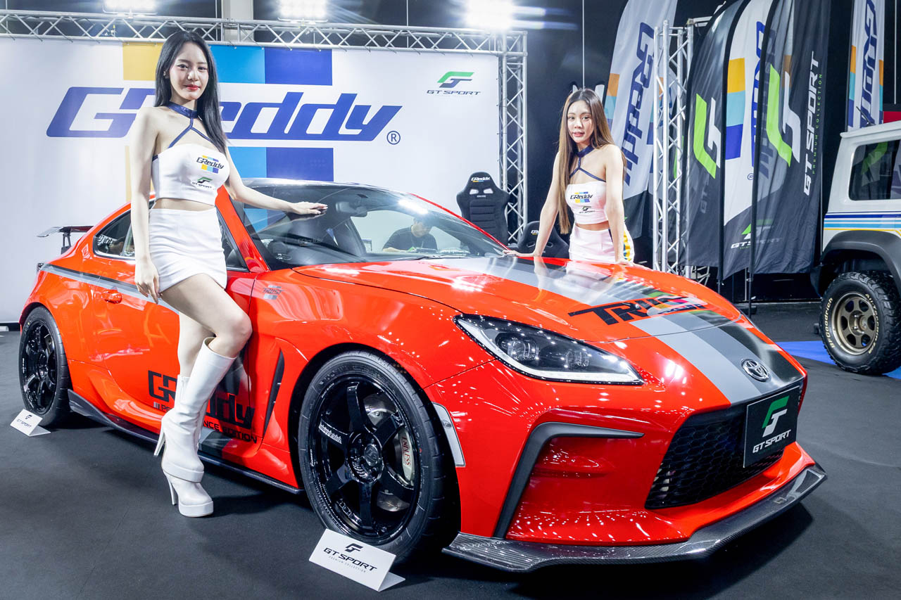 現地法人が見せる“タイ仕様”JDMカスタムの今。日本の魂はバンコクでどう進化したか【バンコクオートサロン2025】