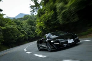マクラーレンアルトゥーラ