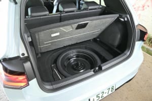 VWゴルフ eTSI