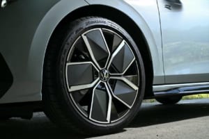 VWゴルフ eTSI