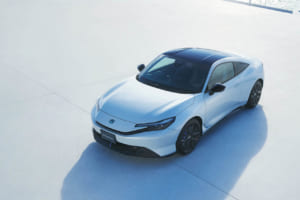 ホンダ・プレリュード：Honda ON 限定販売専用色。新色のムーンリットホワイト・パール。