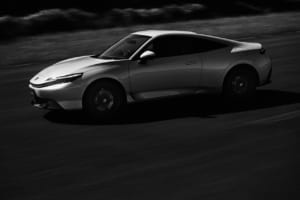 ホンダ・プレリュード：低くシャープなフロントノーズ、抑揚のあるなめらかなボディラインが魅力。