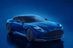 アストン・マーティン DB12 S