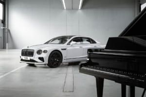 スタインウェイ＆サンズの限定モデルとともに公開された、特別な仕様のベントレー・フライングスパー・スピード