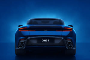 アストン・マーティン DB12 S