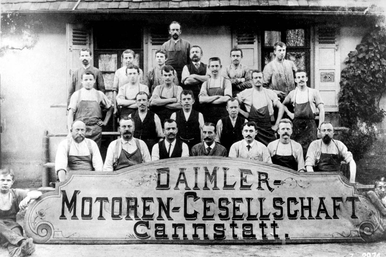 1890年ダイムラー社設立（カンシュタット）。