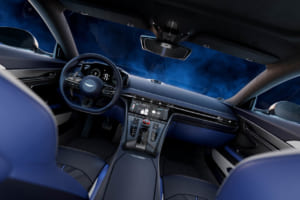 アストン・マーティン DB12 S